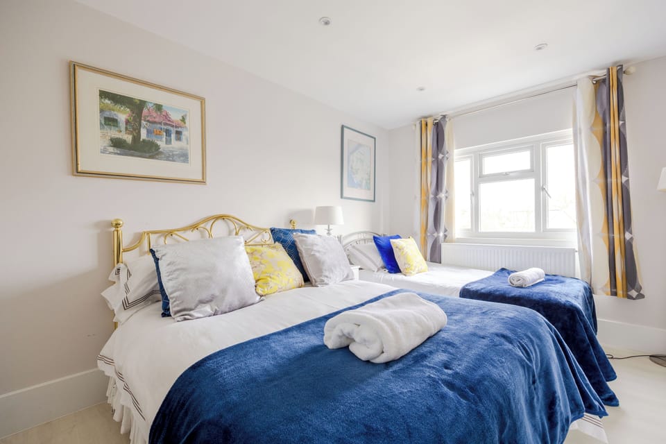 Tranquil Haven: Luxury Double Room | Premium bedding, down comforters, memory foam beds