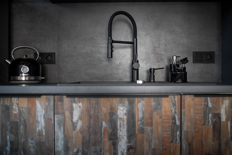 City Apartment, Balcony, City View | Private kitchen | Electric kettle