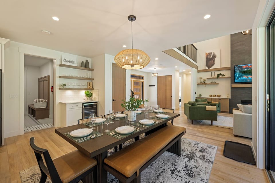 Dining Table – Perfect for Large Groups + Holiday Meals