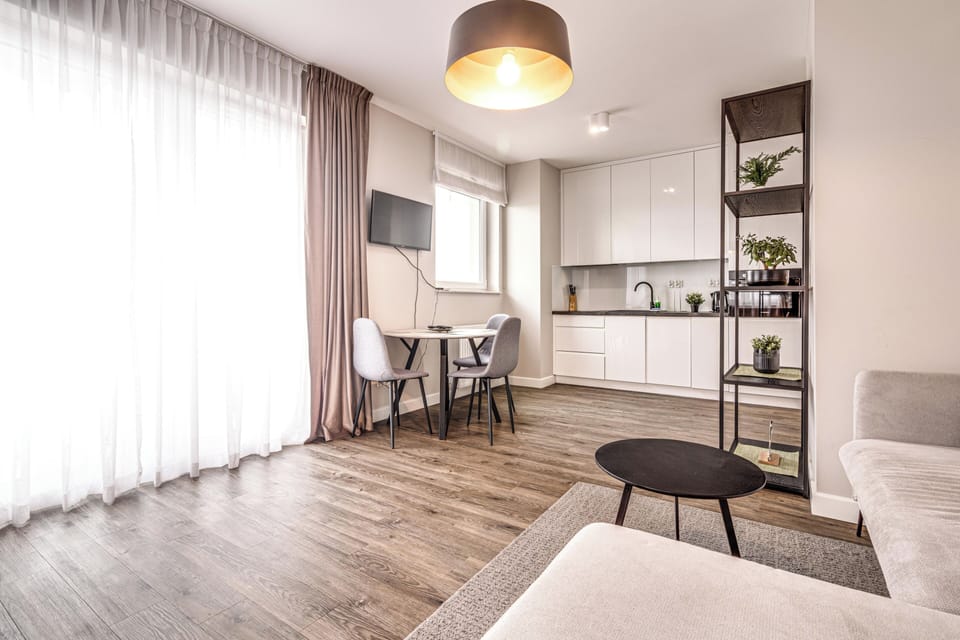 Comfort Apartment, 1 Bedroom | Private kitchenette | Fridge, microwave, oven, stovetop