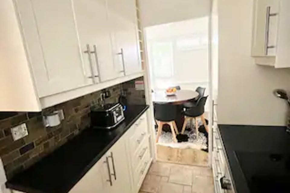 Apartment | Private kitchen | Fridge, microwave, oven, stovetop