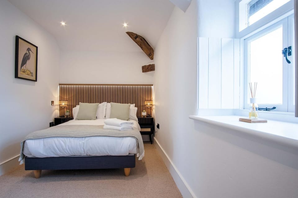 The Granary - 3 Bed Barn Conversion - Llawhaden (20126)