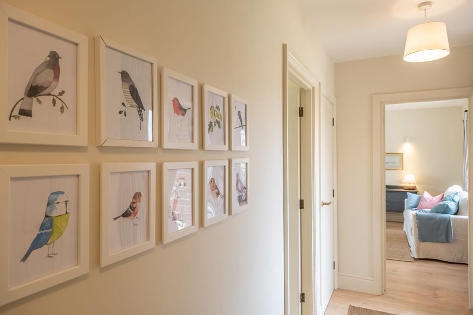 Ground floor: Hallway detail