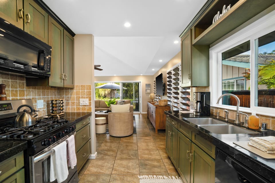 Open floor plan so you don't miss anything while cooking.