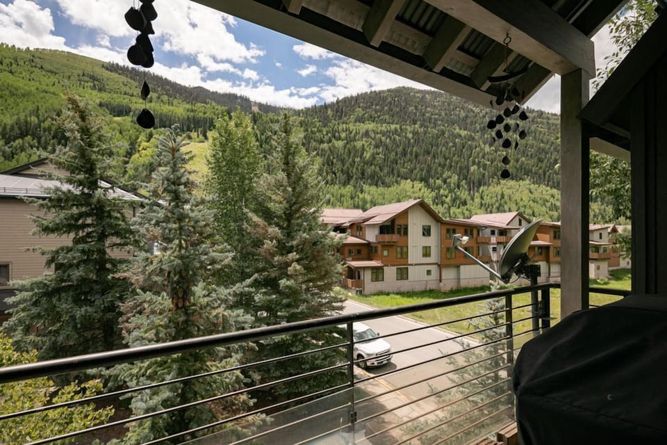 Balcony - Views to Telluride Ski resort and Lift 7