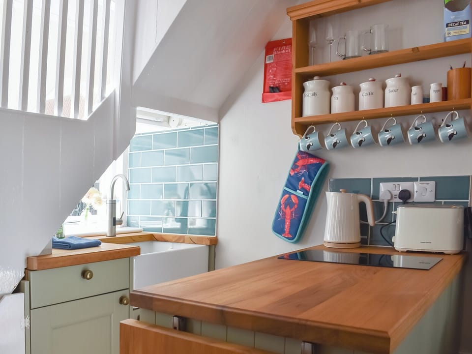Open plan living space | The Wee Cottage, Polperro