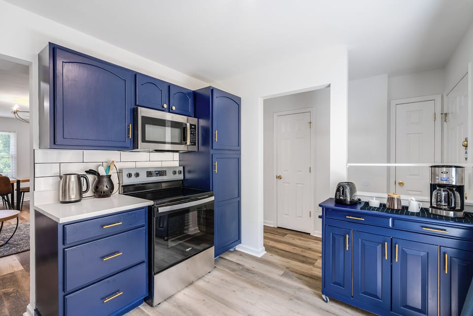 Fully Stocked Kitchen