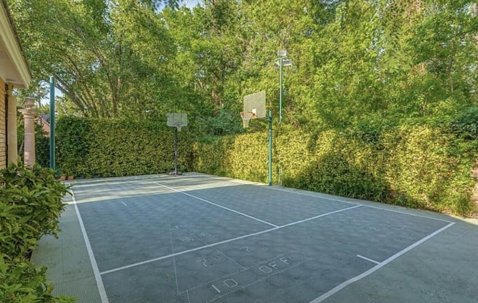 Sport court