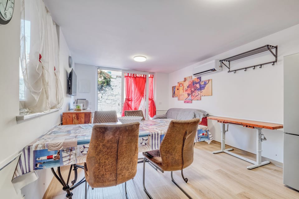 Living and dining room