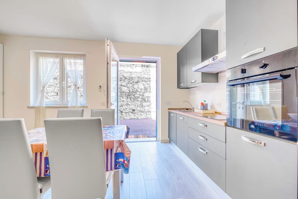 Kitchen and dining area
