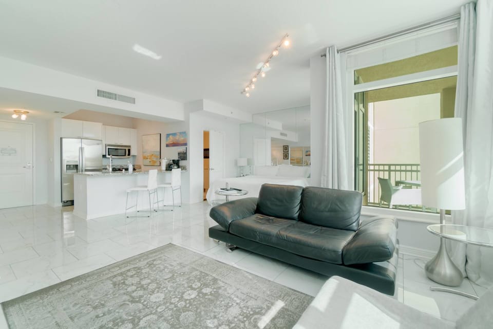 Kitchen and Dinning Area