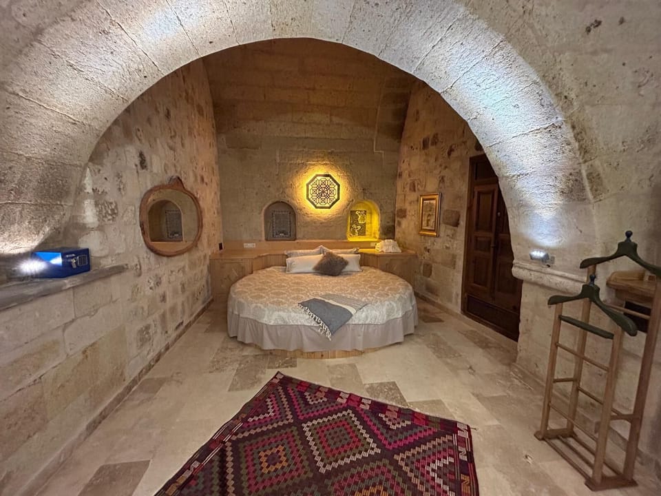 Minibar, desk, soundproofing, free WiFi