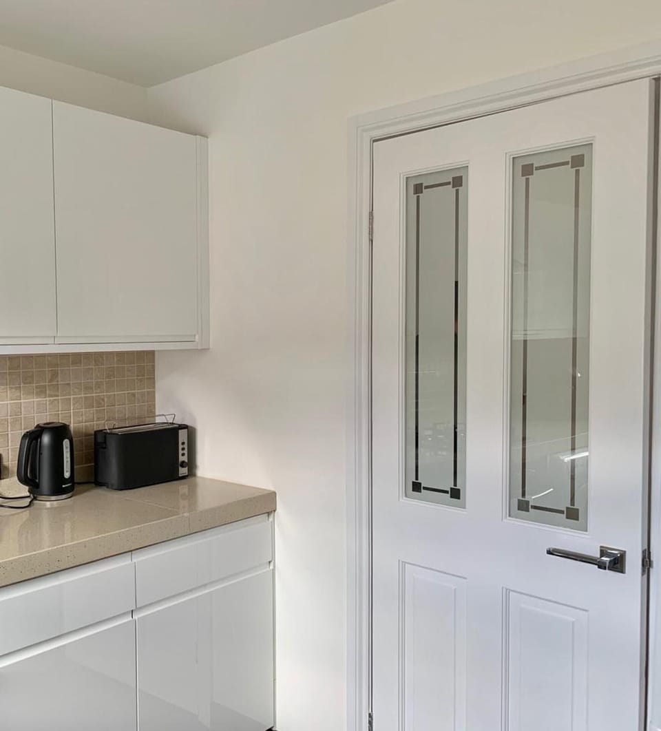 Apartment | Private kitchen | Fridge, microwave, oven, stovetop
