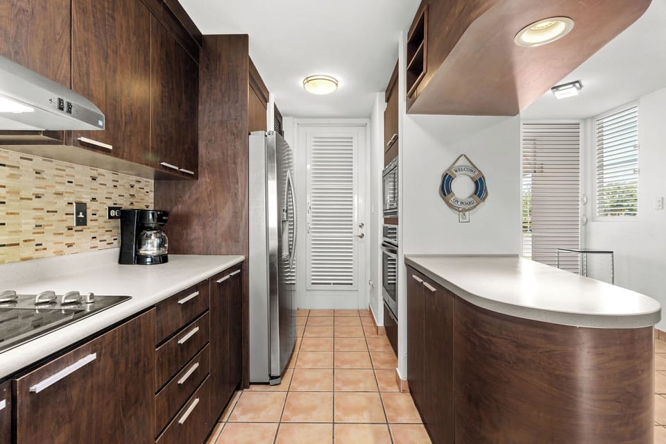 First Level - Fully Equipped Kitchen