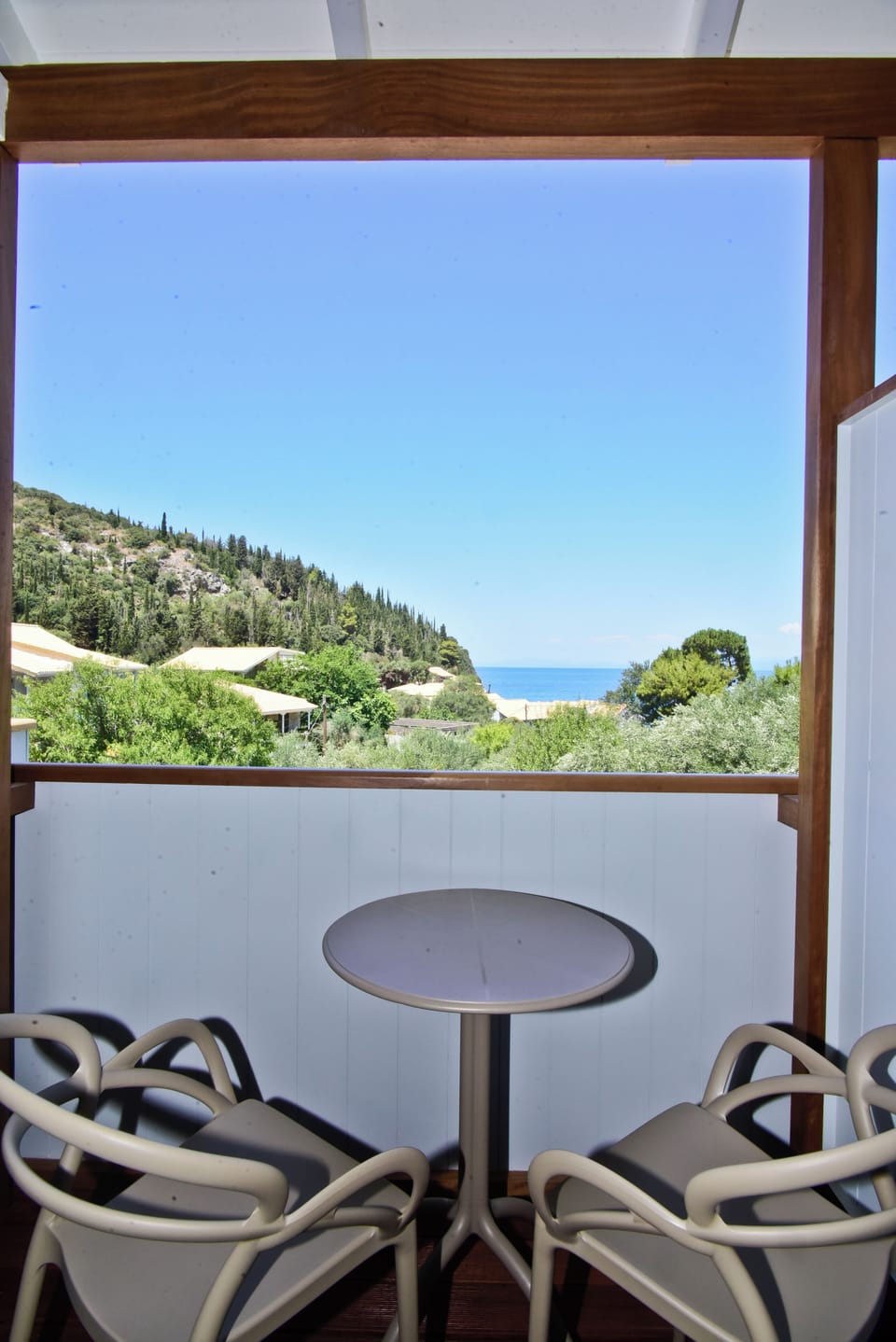 Akron Suites Lefkada Bed and Breakfast in Agios Nikitas