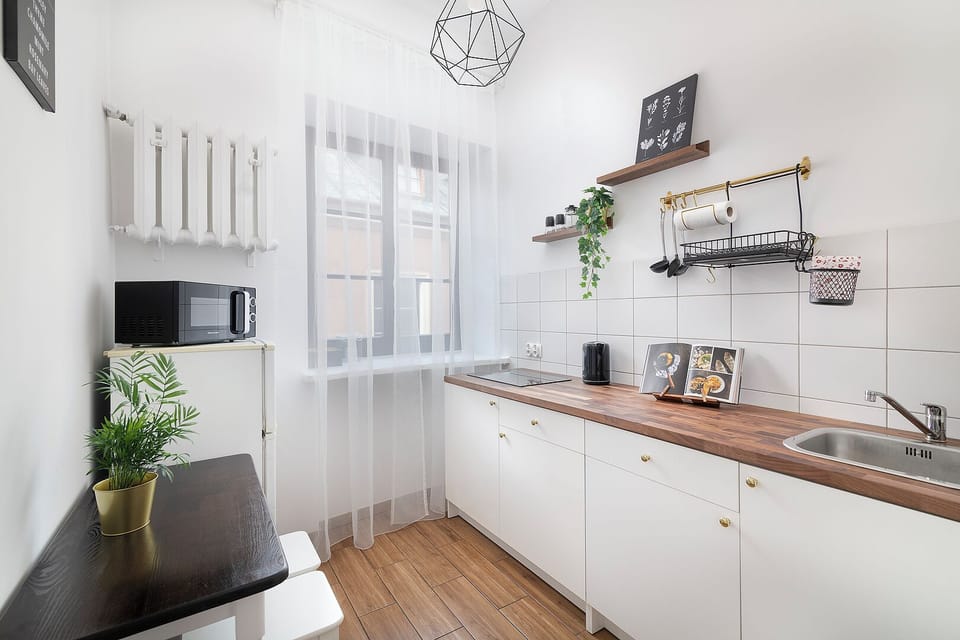 Comfort Apartment, City View | Private kitchen