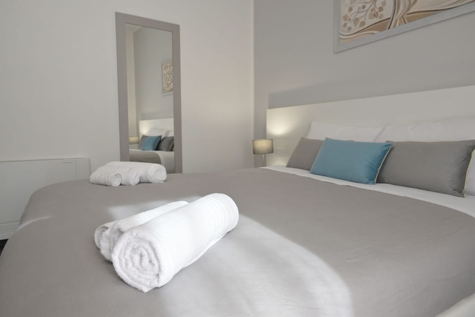 Comfort Room, City View | Memory foam beds, free minibar, desk, free WiFi