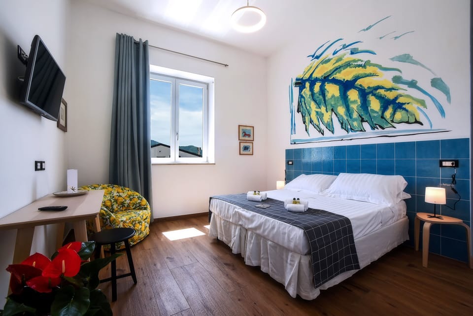 Comfort Double or Twin Room | Minibar, free WiFi, bed sheets