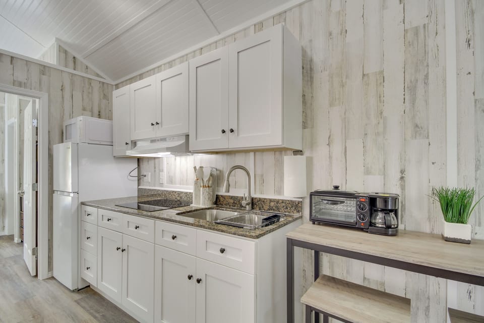 House (2 Bedrooms) | Interior