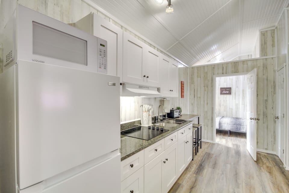 House (2 Bedrooms) | Interior