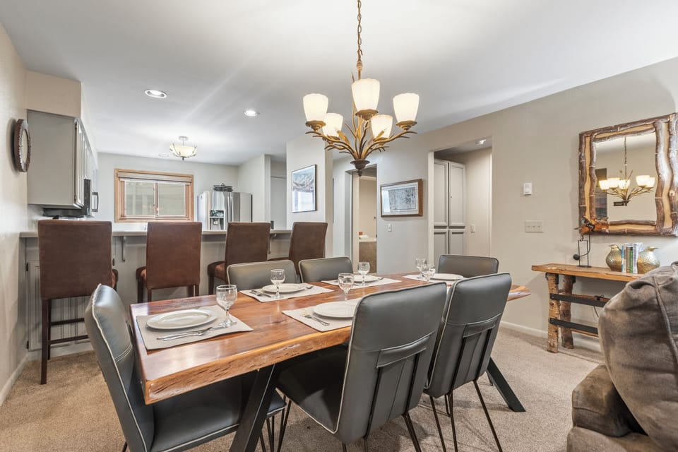 The dining room table with seating for 6 guests.