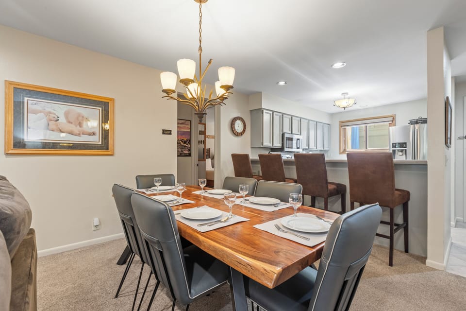 The dining room table with seating for 6 guests.