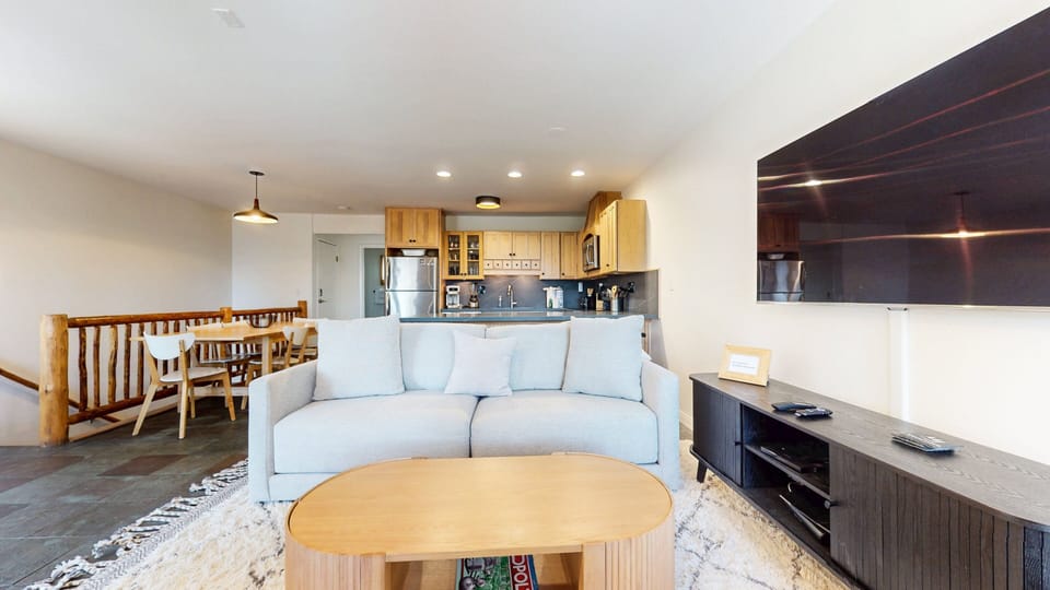 Condo, 3 Bedrooms | Living area | Smart TV