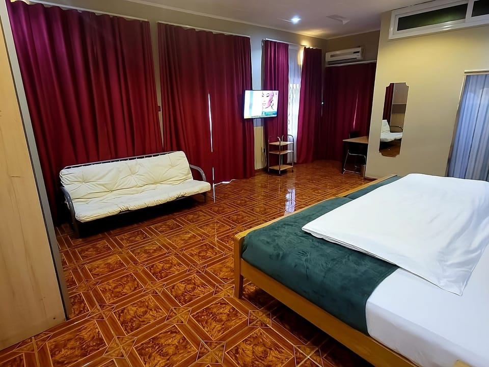 Room, 1 Bedroom, Smoking, Balcony | 1 bedroom