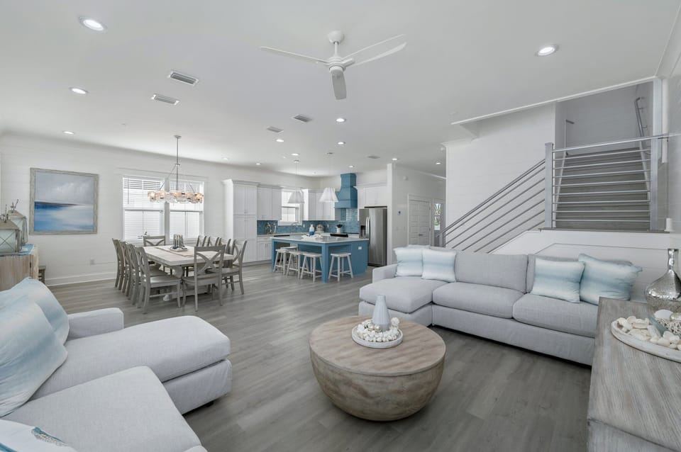 Seaspray's fun and beachy decor will create lifetime memories.