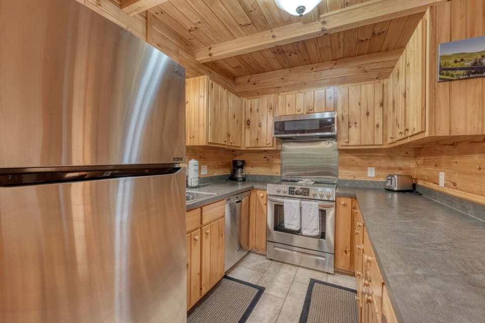 "The kitchen was stocked up with everything we could need"-Stephanie December25