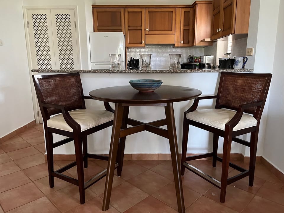 Comfortable Dining Near Kitchen