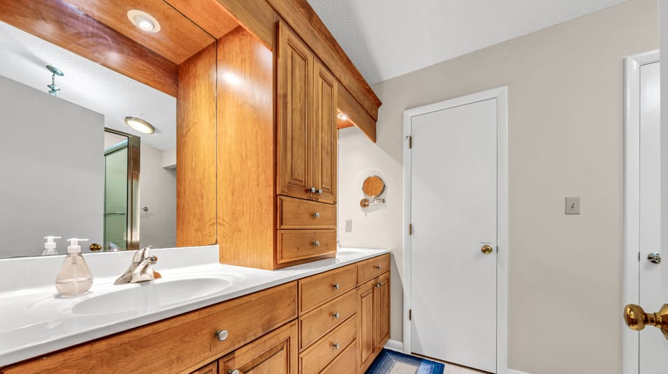 Primary Bath (1)
