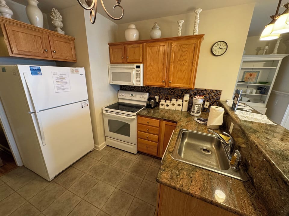 Kitchen (1)
