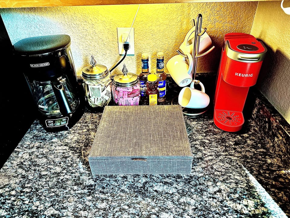 Coffee Bar; Comes with drip coffee maker; Keurig, and french press