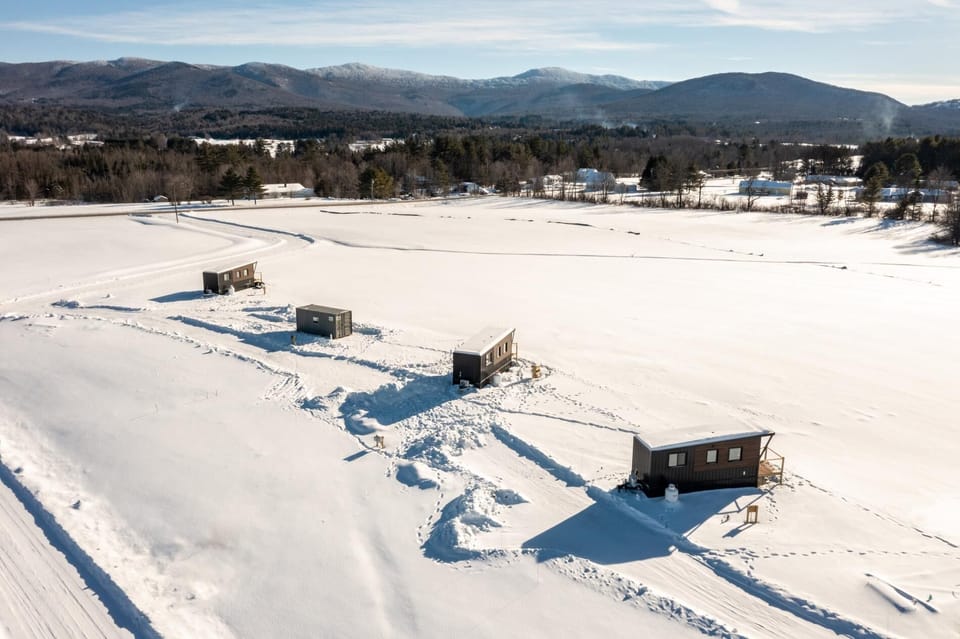 Scenic Tiny Home, Five Minutes to Stowe Main St! (3208)