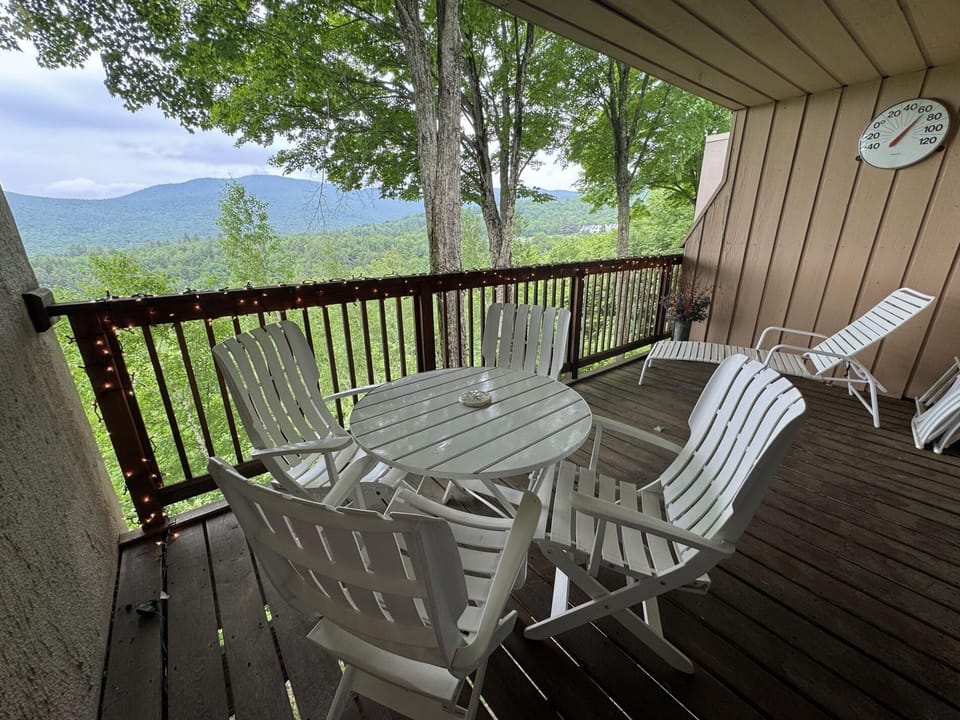 Scenic Notchbrook Retreat, a mountain getaway! (3914)