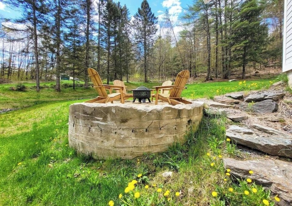 Outside firepit
