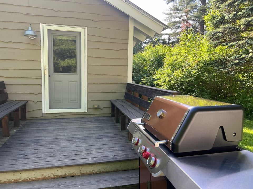 Vintage Vibes Haven in Stowe, Records & Firepit! (3834)