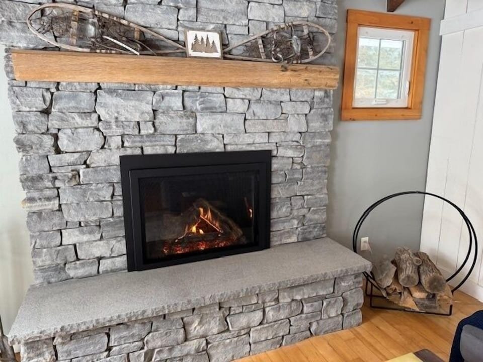 Vintage Vibes Haven in Stowe, Records & Firepit! (5531)