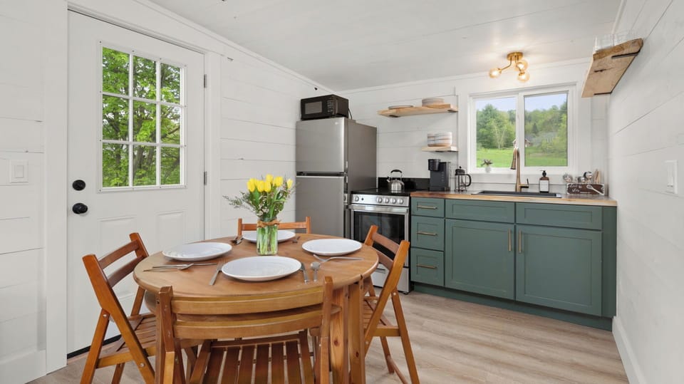 Second kitchen that is also fully equipped