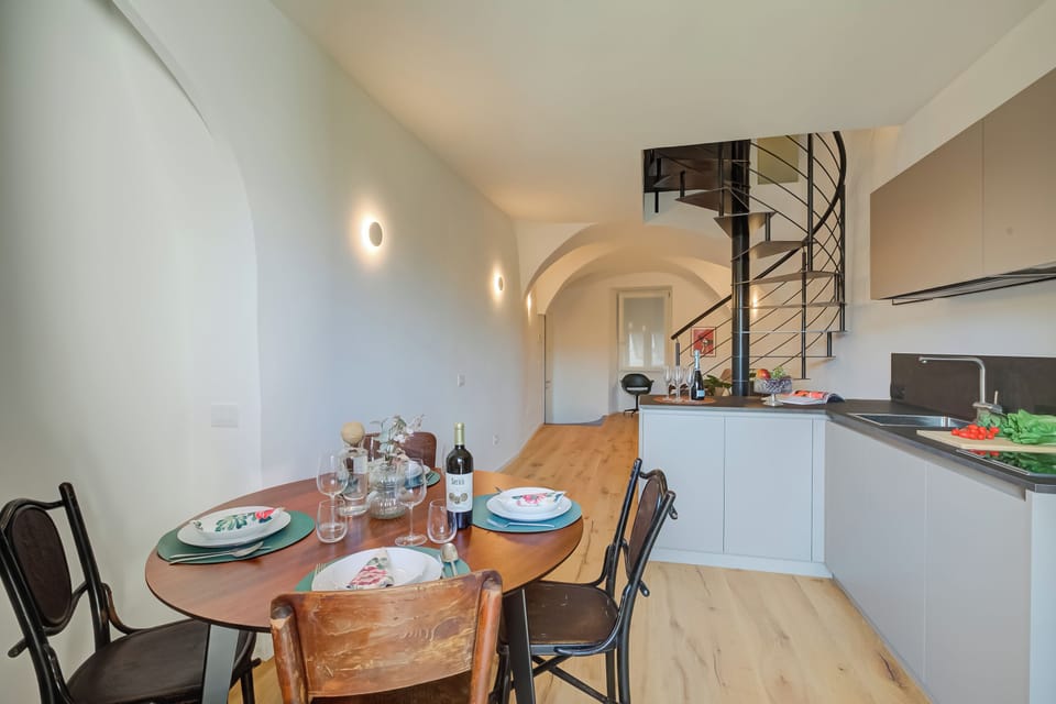 Family Apartment, Multiple Bedrooms (Al Mandorlo Family & Bike Friendly) | Dining
