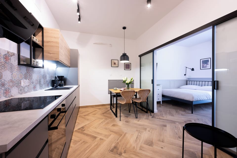 Apartment | Private kitchen | Fridge, oven, stovetop, dishwasher