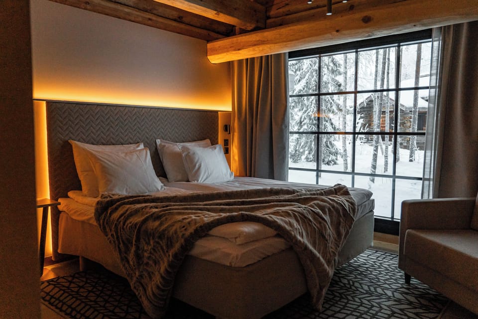 Aurora Room | Free WiFi, bed sheets