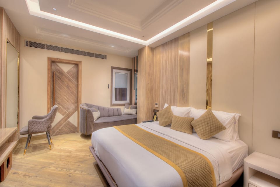 Premier Studio Suite | Frette Italian sheets, premium bedding, memory foam beds