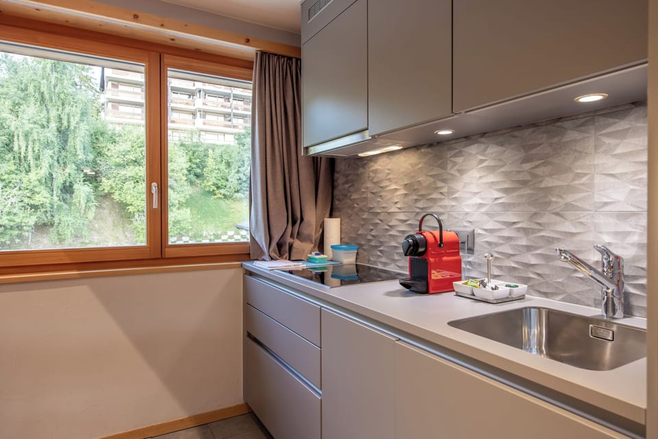 Appartement 6 personnes - 2 chambre - Duplex | Private kitchen | Oven, stovetop, dishwasher, espresso maker