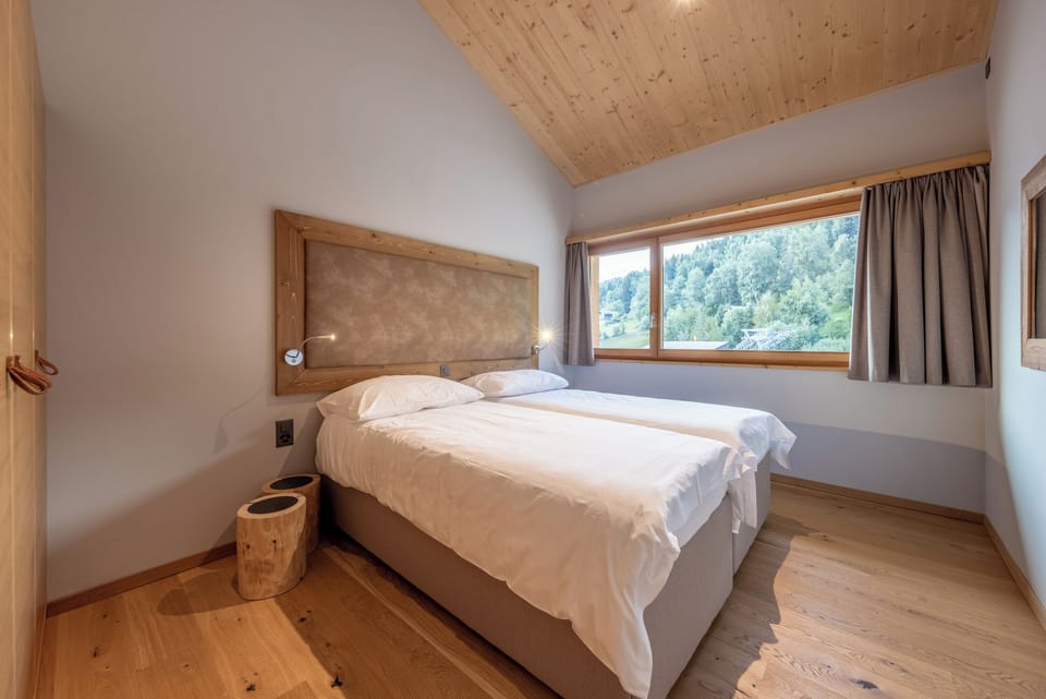 Individually furnished, soundproofing, free cribs/infant beds, free WiFi