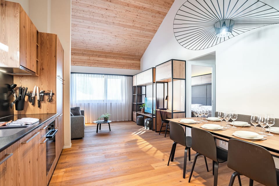 Appartement 6 personnes - 2 chambres | Living area | 100-cm flat-screen TV with cable channels
