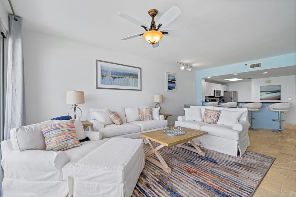 Comfortable couches where you can enjoy your favorite shows with the ocean just outside!