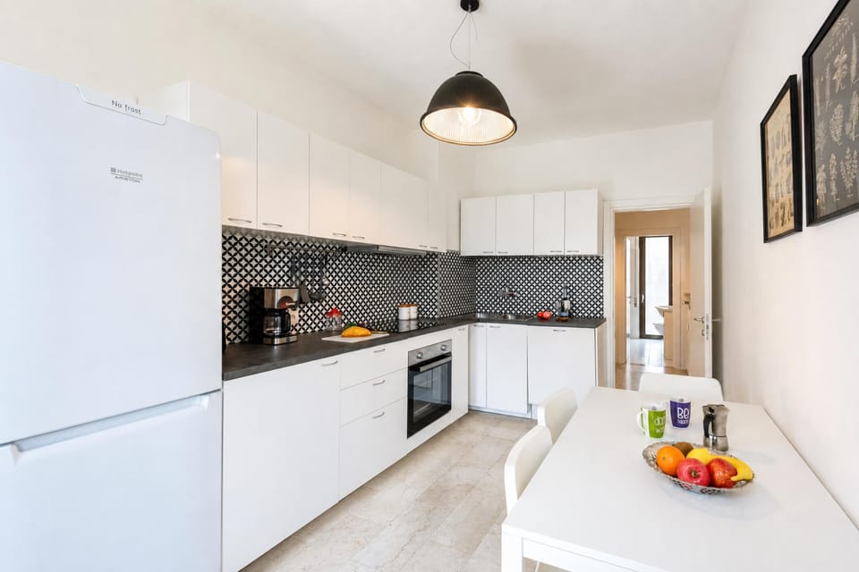 Family Apartment, 2 Bedrooms, Balcony (Casa Lucia in Old Riva Town with) | Private kitchen