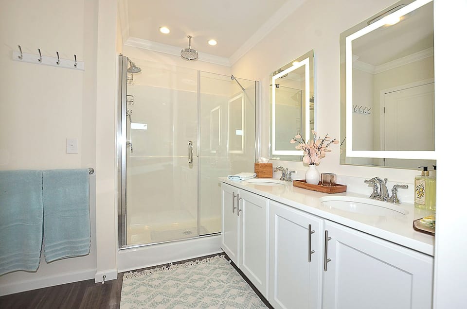 Main Bathroom